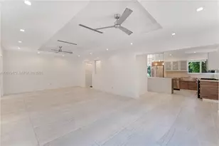 550 W 49th St, Miami Beach, FL 33140 - Photo 22