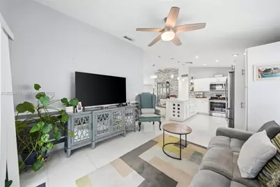 531 SW 176th Ave, Pembroke Pines, FL 33029 - Photo 16