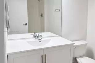 9429 Fontainebleau Blvd, Miami, FL 33172 - Photo 14