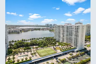 2801 NE 183rd St #1805W, Aventura, FL 33160 - Photo 14