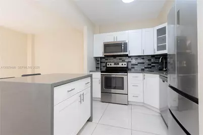300 NW 42nd Ave #411, Miami, FL 33126 - Photo 8