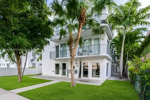 945 Michigan Ave, Miami Beach, FL 33139 - Photo 2