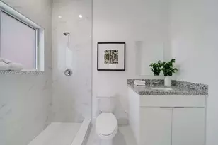 2936 NW 27th St, Miami, FL 33142 - Photo 8