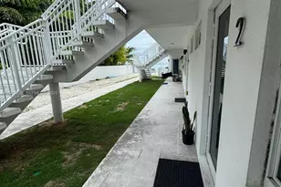 1850 S Treasure Dr, North Bay Village, FL 33141 - Photo 6