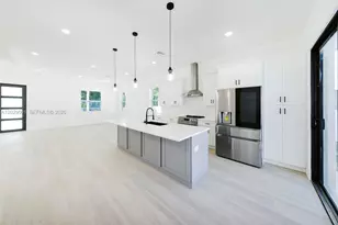 2925 13th St N, Saint Petersburg, FL 33704 - Photo 6
