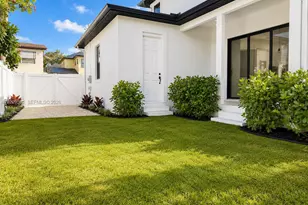 2925 13th St N, Saint Petersburg, FL 33704 - Photo 26