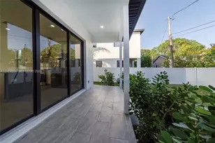 2925 13th St N, Saint Petersburg, FL 33704 - Photo 28
