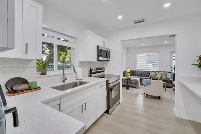 6404 Meade St, Hollywood, FL 33024 - Photo 10