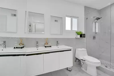 6404 Meade St, Hollywood, FL 33024 - Photo 14