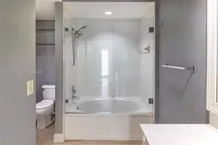 3255 NE 184th St, Aventura, FL 33160 - Photo 32