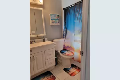 2560 NE 8th Ter, Pompano Beach, FL 33064 - Photo 22