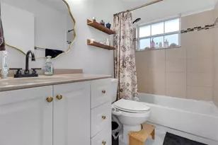 17953 SW 11th St, Pembroke Pines, FL 33029 - Photo 20