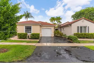 17953 SW 11th St, Pembroke Pines, FL 33029 - Photo 1