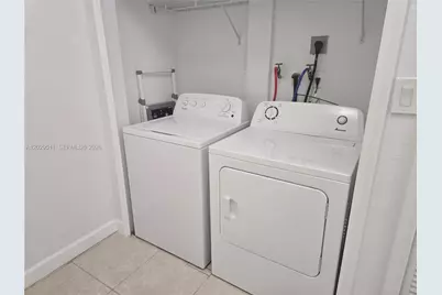 1658 SE 28th Ct #202, Homestead, FL 33035 - Photo 8