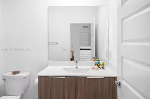 8005 NW 104th Ct, Doral, FL 33178 - Photo 16