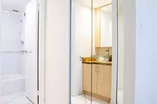 600 Three Islands Boulevard, Hallandale Beach, FL 33009 - Photo 18