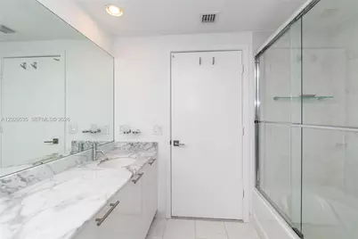 951 Brickell Ave #3210, Miami, FL 33131 - Photo 28