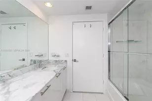 951 Brickell Ave, Miami, FL 33131 - Photo 28