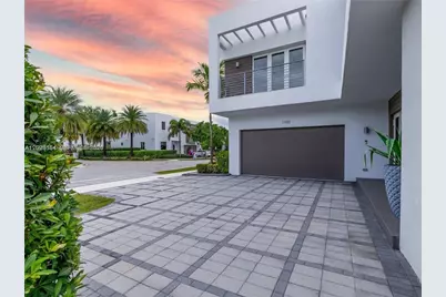 7480 NW 99th Ave, Doral, FL 33178 - Photo 2