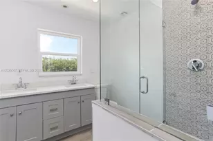 436 Gull Ct, North Palm Beach, FL 33408 - Photo 10