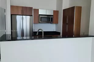 300 S Biscayne Blvd, Miami, FL 33131 - Photo 1