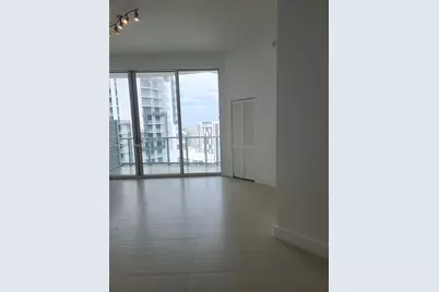 300 S Biscayne Blvd #PH-3807, Miami, FL 33131 - Photo 4