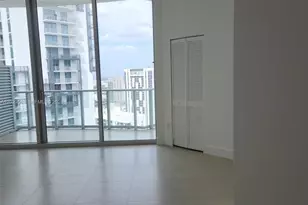 300 S Biscayne Blvd, Miami, FL 33131 - Photo 4
