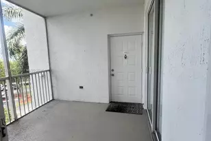 10750 NW 66th St, Doral, FL 33178 - Photo 4