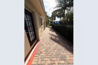 16295 Laurel Dr #2, Weston, FL 33326 - Photo 48