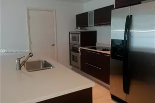 1900 N Bayshore Dr, Miami, FL 33132 - Photo 4