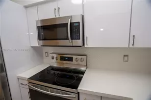 3755 NE 167th St, North Miami Beach, FL 33160 - Photo 10