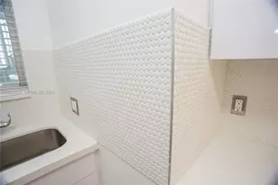 3755 NE 167th St, North Miami Beach, FL 33160 - Photo 22