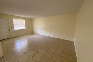 2400 NE 188th St, Miami, FL 33180 - Photo 2