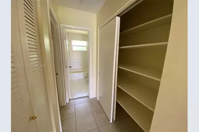 2400 NE 188th St #2404, Miami, FL 33180 - Photo 4