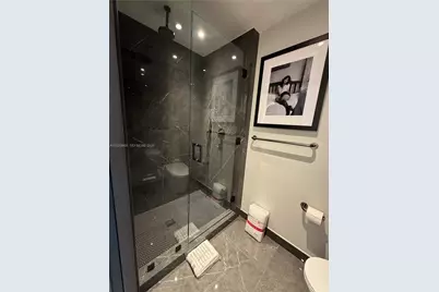 20 NE 11th St #3306B, Miami, FL 33132 - Photo 12