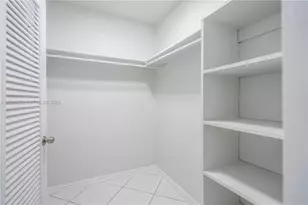 7640 Carlyle Ave, Miami Beach, FL 33141 - Photo 10