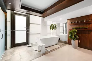 5875 Collins Ave, Miami Beach, FL 33140 - Photo 22