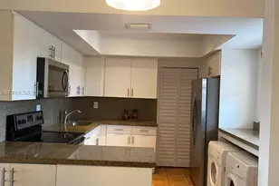 8775 Park Blvd, Miami, FL 33172 - Photo 2