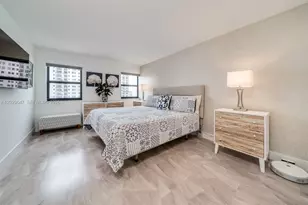 1201 S Ocean Dr, Hollywood, FL 33019 - Photo 22