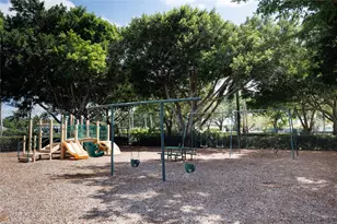 280 Landings Blvd, Weston, FL 33327 - Photo 44