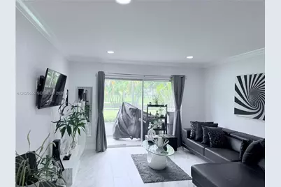 1100 Hillcrest Court #111, Hollywood, FL 33021 - Photo 10