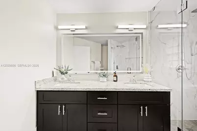 19187 NW 13th Ct, Pembroke Pines, FL 33029 - Photo 16