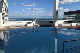 55 SE 6th St, Miami, FL 33131 - Photo 12
