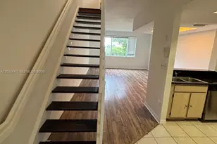 705 SW 148th Ave, Sunrise, FL 33325 - Photo 6