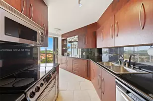 3610 Yacht Club Dr, Aventura, FL 33180 - Photo 10