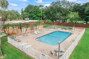 9974 SW 88th St, Miami, FL 33176 - Photo 14