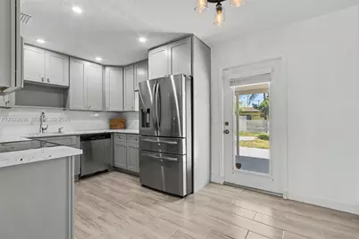 6230 SW 16th Ct, North Lauderdale, FL 33068 - Photo 10