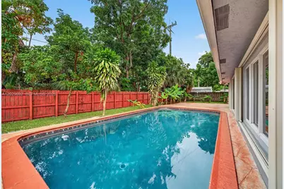 5501 Pine Ter, Plantation, FL 33317 - Photo 34