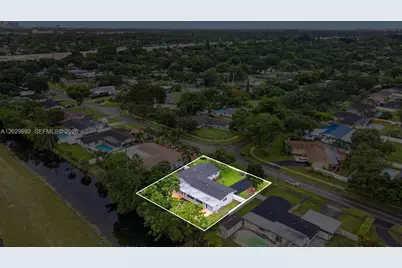 5501 Pine Ter, Plantation, FL 33317 - Photo 46