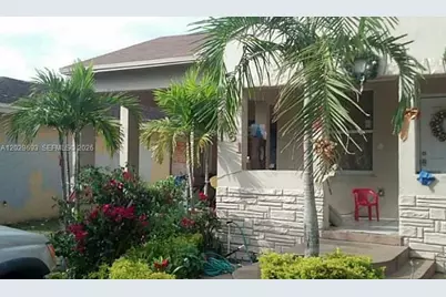 1061 NW 9th Ct, Homestead, FL 33030 - Photo 2